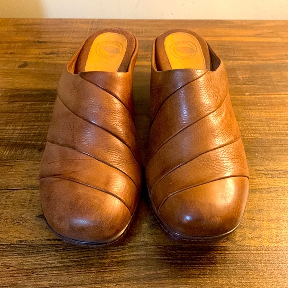 Nurture Brown Slip-on Mules Size 9 - Picture 2 of 7
